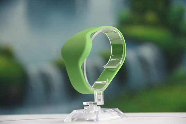 導電id硅膠腕帶按鍵生產工藝