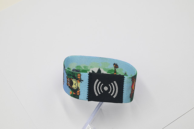 RFID鑰匙扣卡腕帶的2大應(yīng)用介紹! RFID鑰匙扣卡腕帶的2大應(yīng)用介紹!