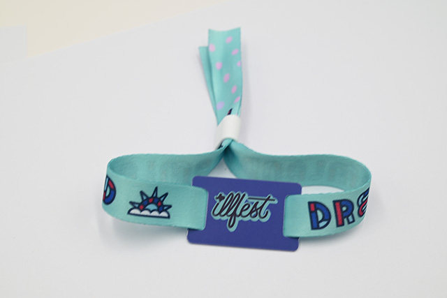 透明卡的生產(chǎn)標(biāo)準(zhǔn) 透明卡的生產(chǎn)標(biāo)準(zhǔn)